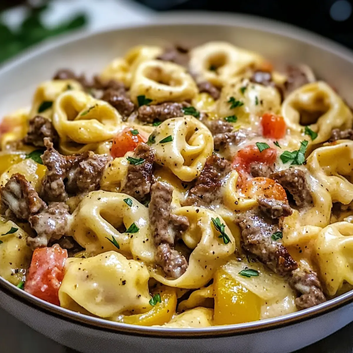 Philly Cheesesteak Tortellini Pasta in 30 Minuten